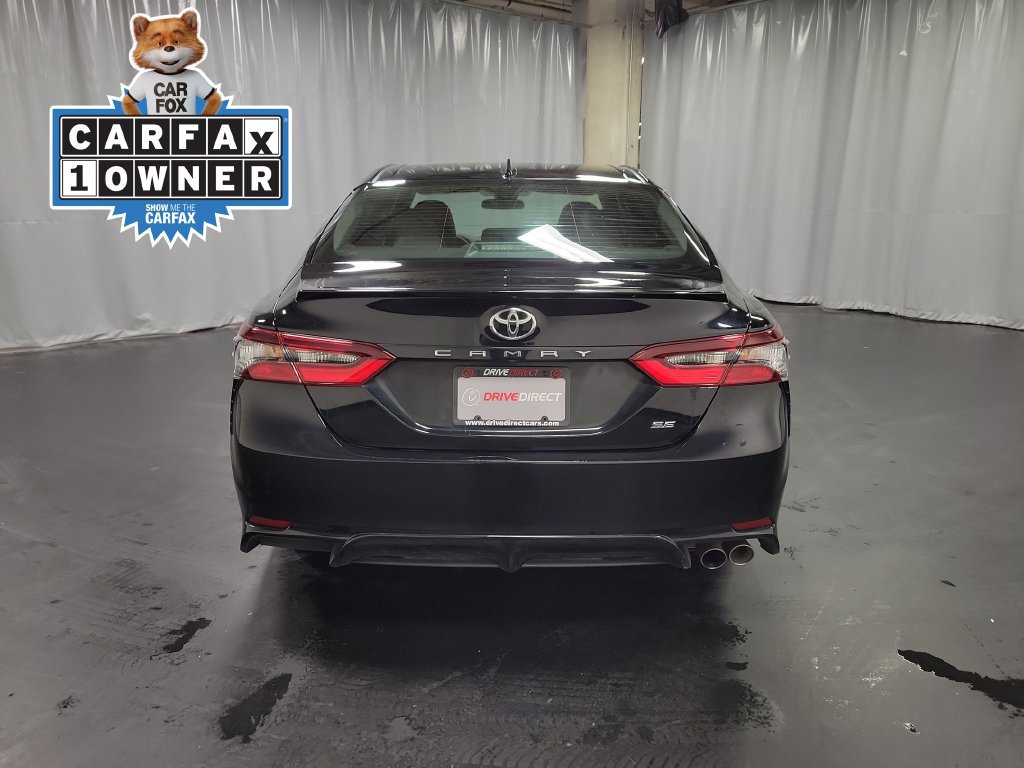 Used 2024 Toyota Camry SE w/ Cold Weather Package FWD image 7