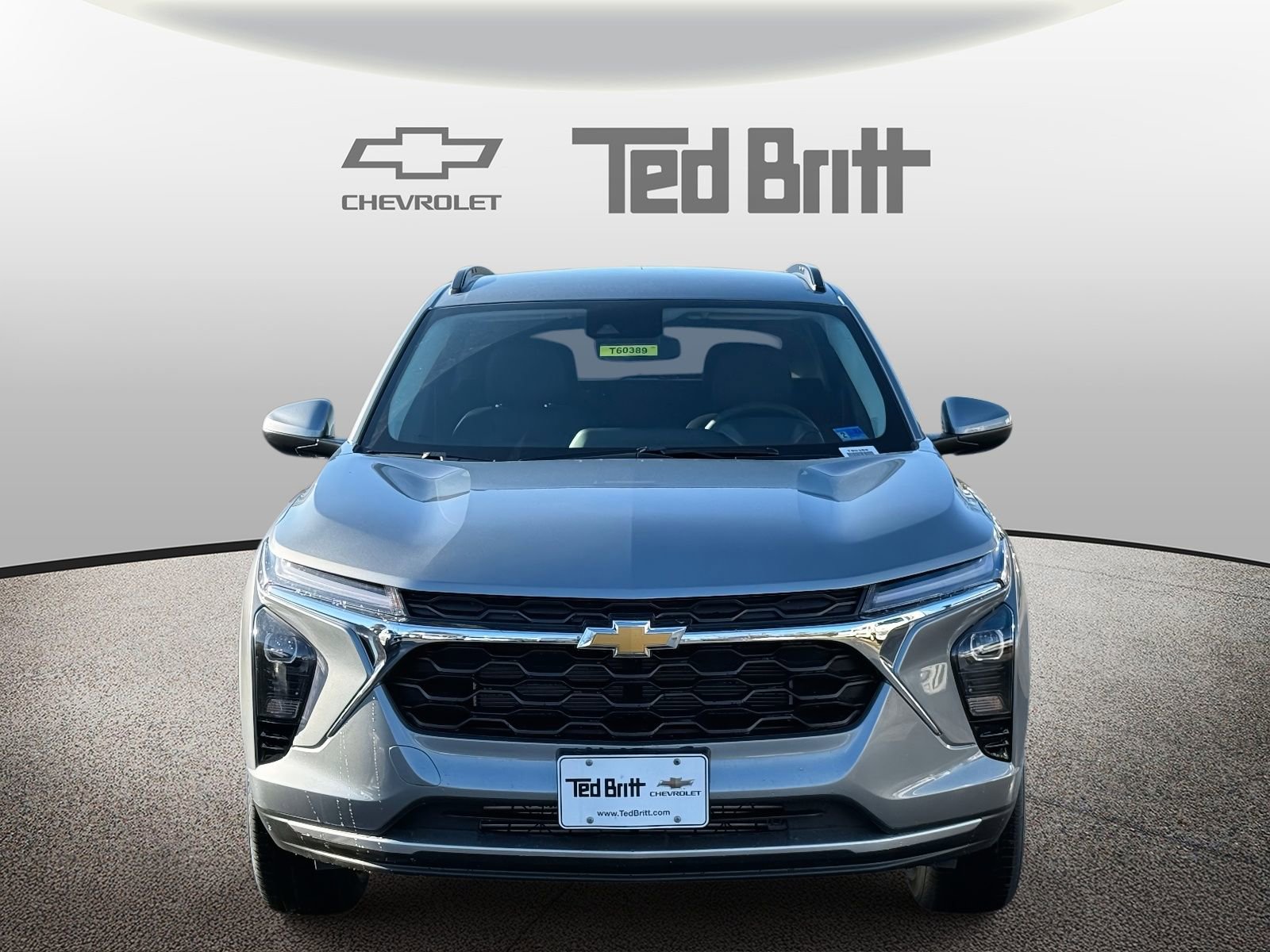 New 2026 Chevrolet Trax LT w/ Driver Confidence Package FWD image 2