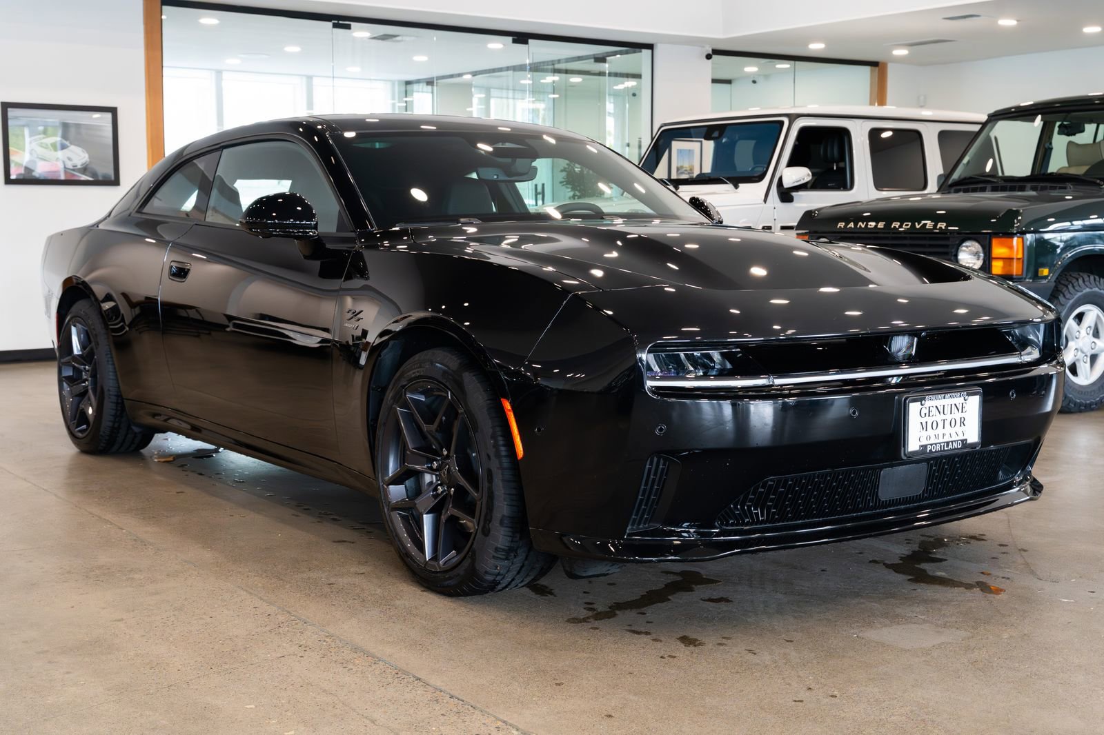 Used 2024 Dodge Charger Daytona R/T w/ Plus Group AWD/4WD image 3