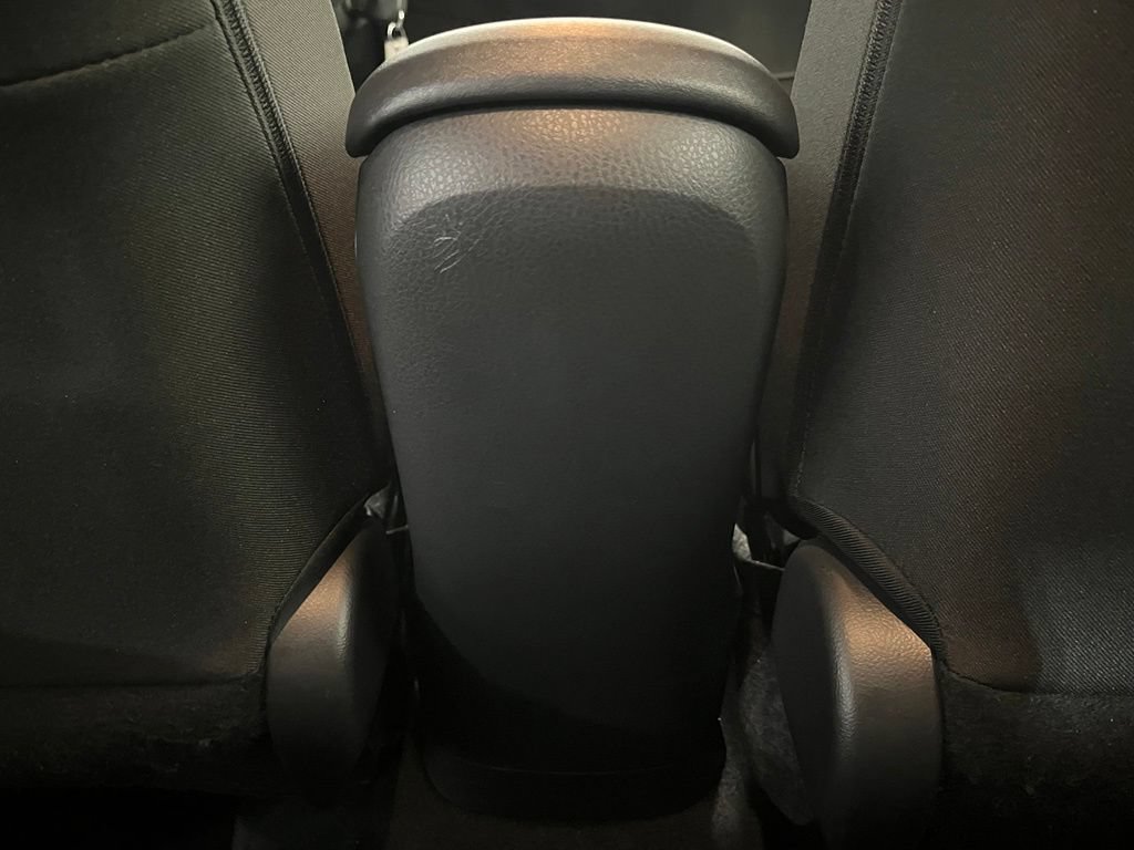 Used 2020 Toyota C-HR LE FWD image 16