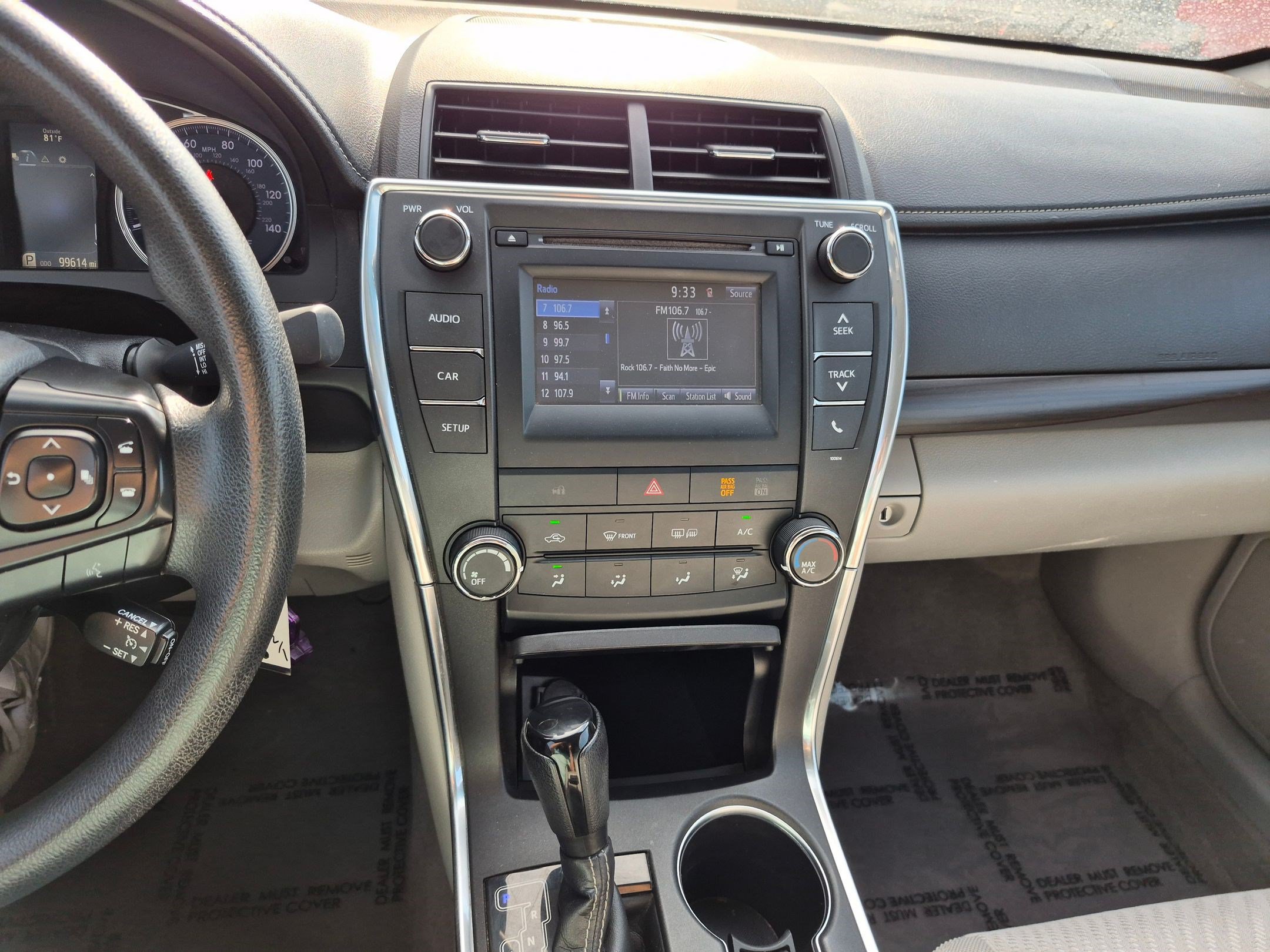 Used 2017 Toyota Camry LE FWD image 23