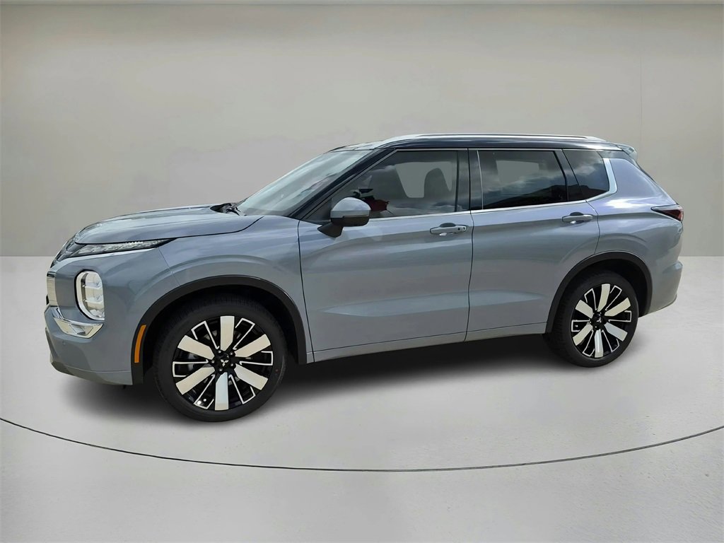 New 2025 Mitsubishi Outlander SEL image 2