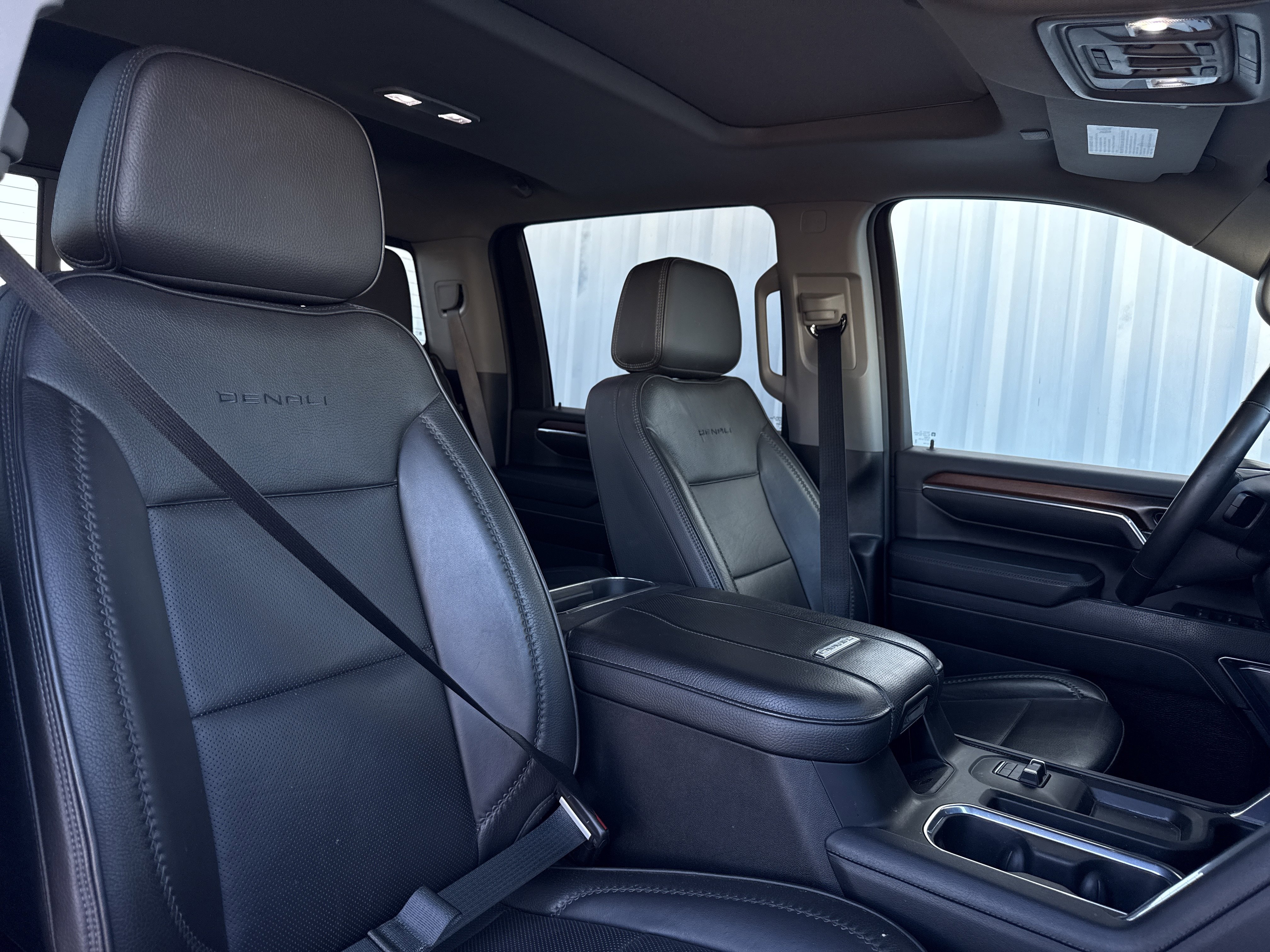 Used 2024 GMC Sierra 3500 Denali w/ Denali Reserve Package image 45