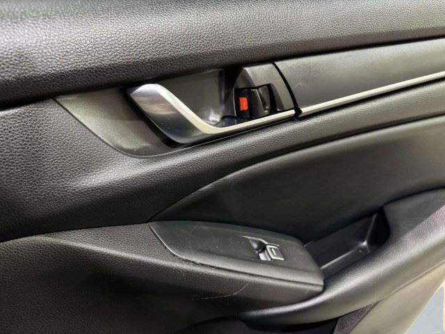 Used 2018 Honda Accord Sport image 42