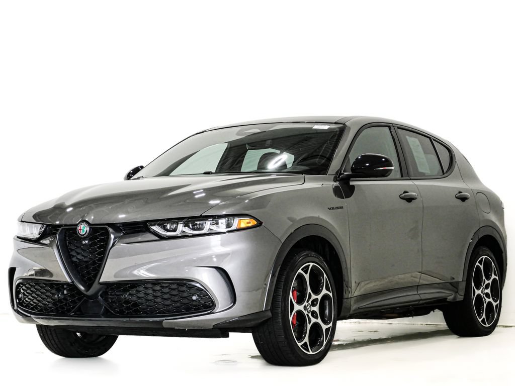 Used 2024 Alfa Romeo Tonale Ti AWD/4WD image 3