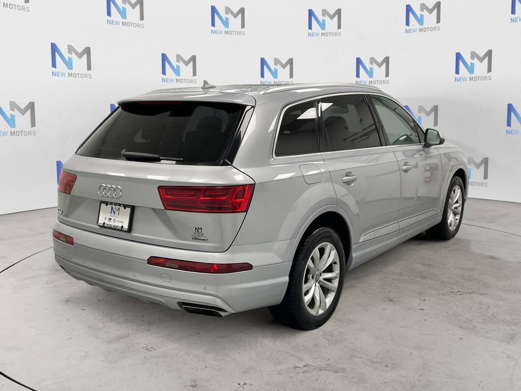 Used 2017 Audi Q7 2.0T Premium Plus w/ Premium Plus Package image 4
