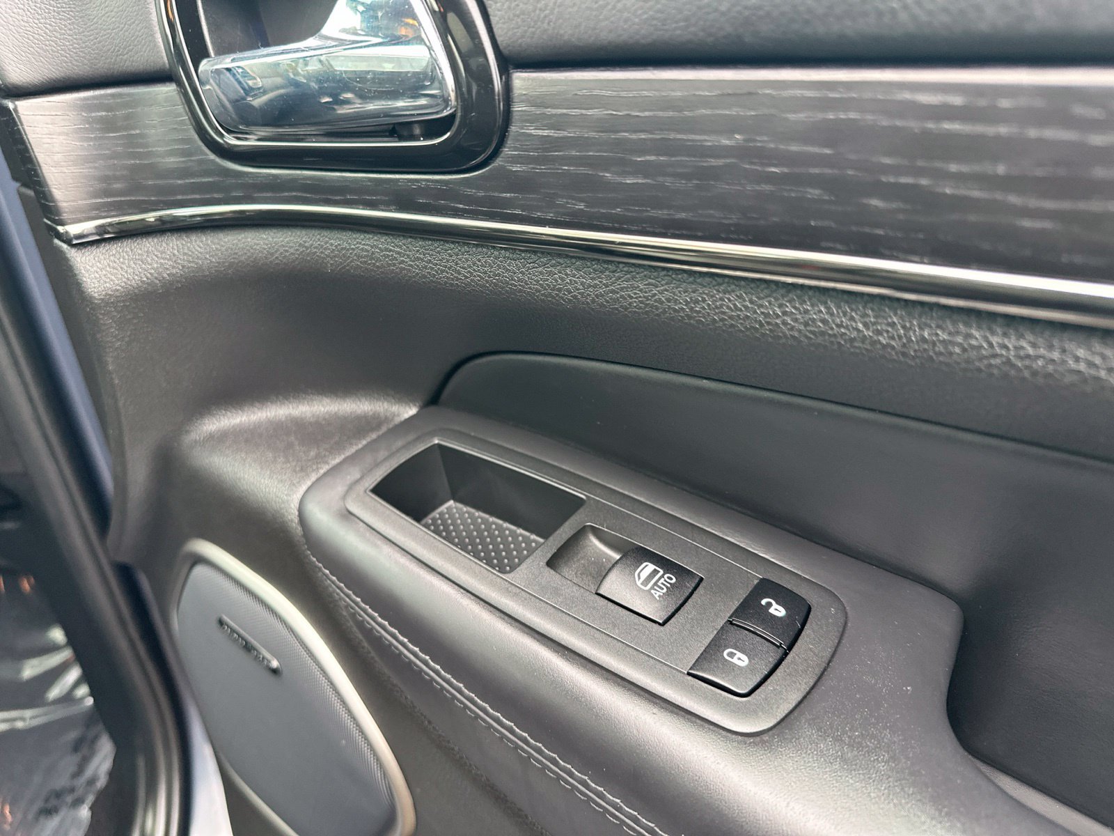 Used 2021 Jeep Grand Cherokee High Altitude AWD/4WD image 40