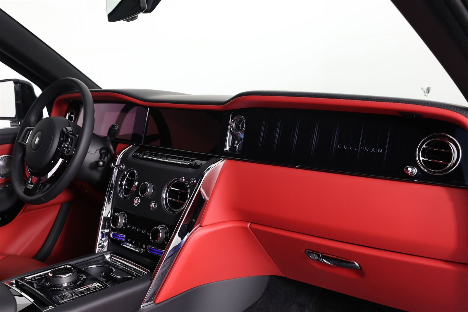 New 2026 Rolls-Royce Cullinan image 25
