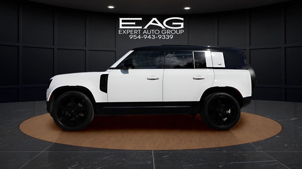 Used 2023 Land Rover Defender 110 X-Dynamic SE AWD/4WD image 10