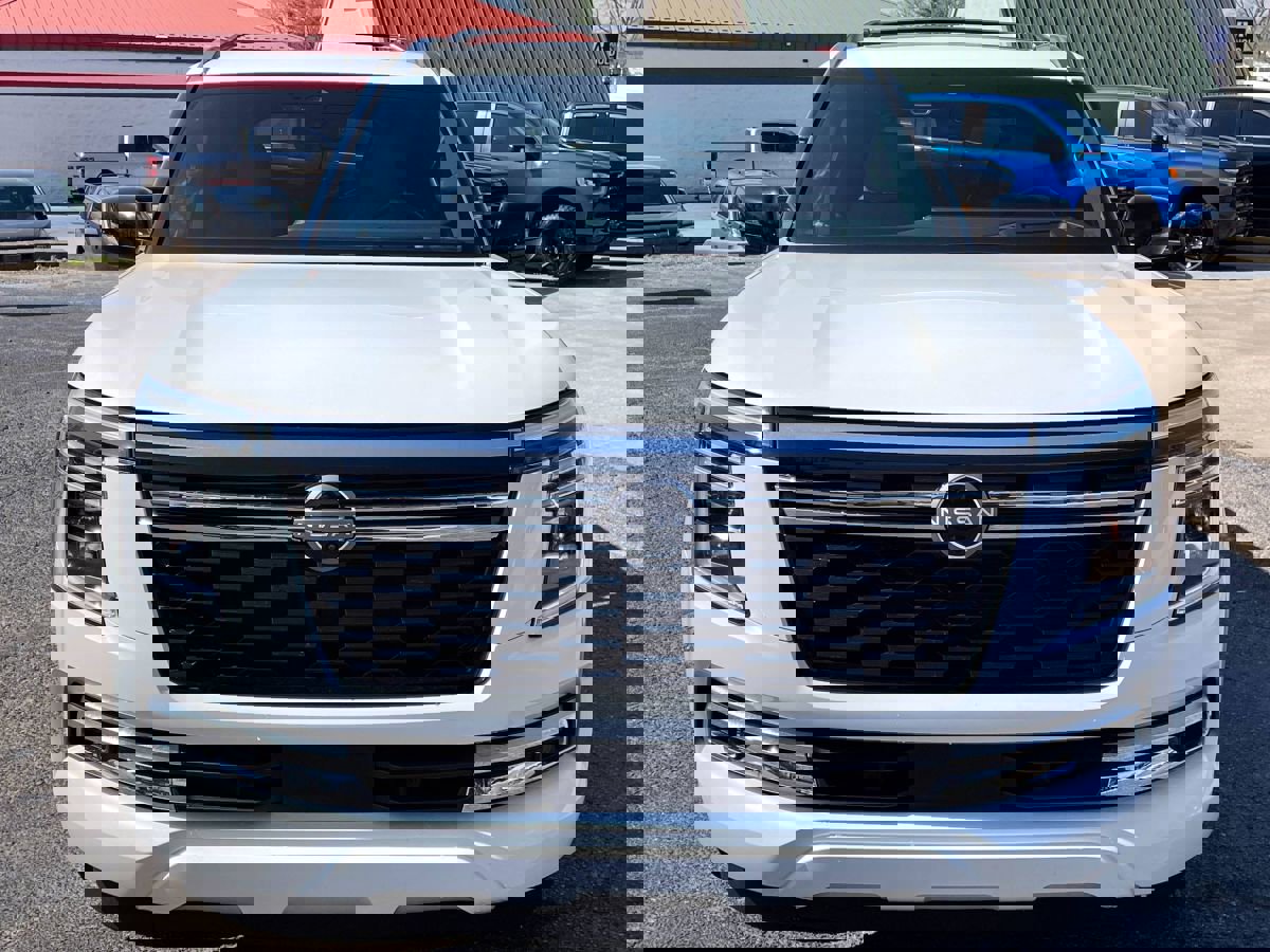 Used 2025 Nissan Armada Platinum Reserve image 7