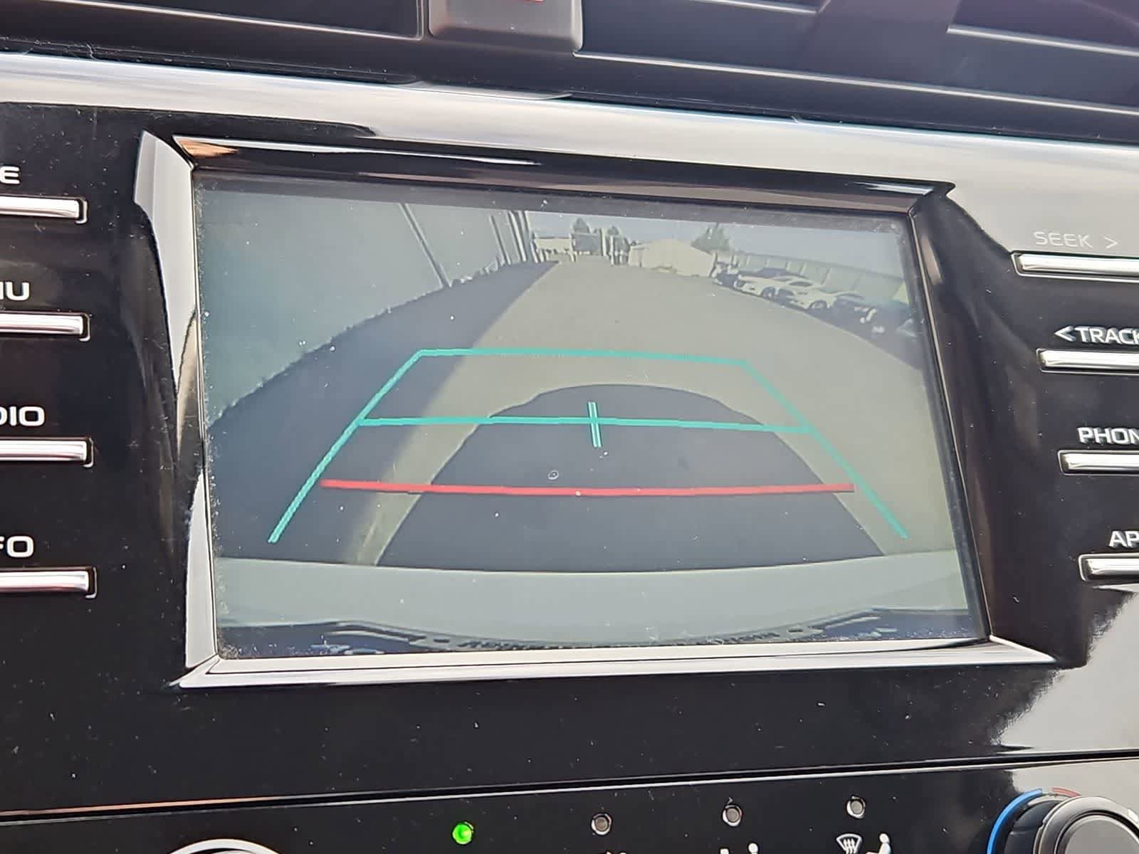 Used 2018 Toyota Camry LE FWD image 28