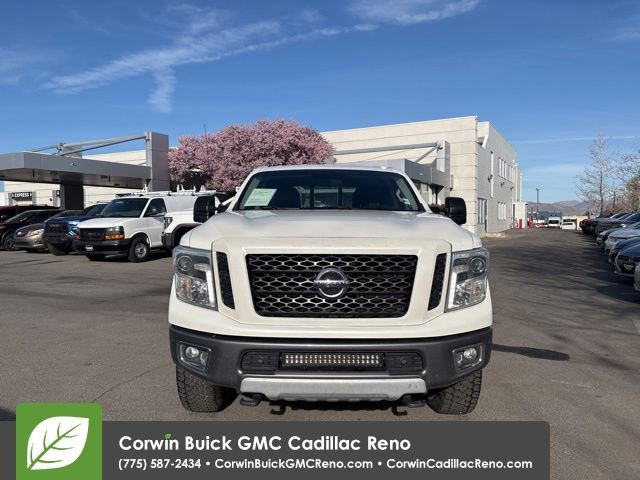 Used 2016 Nissan Titan PRO-4X image 9