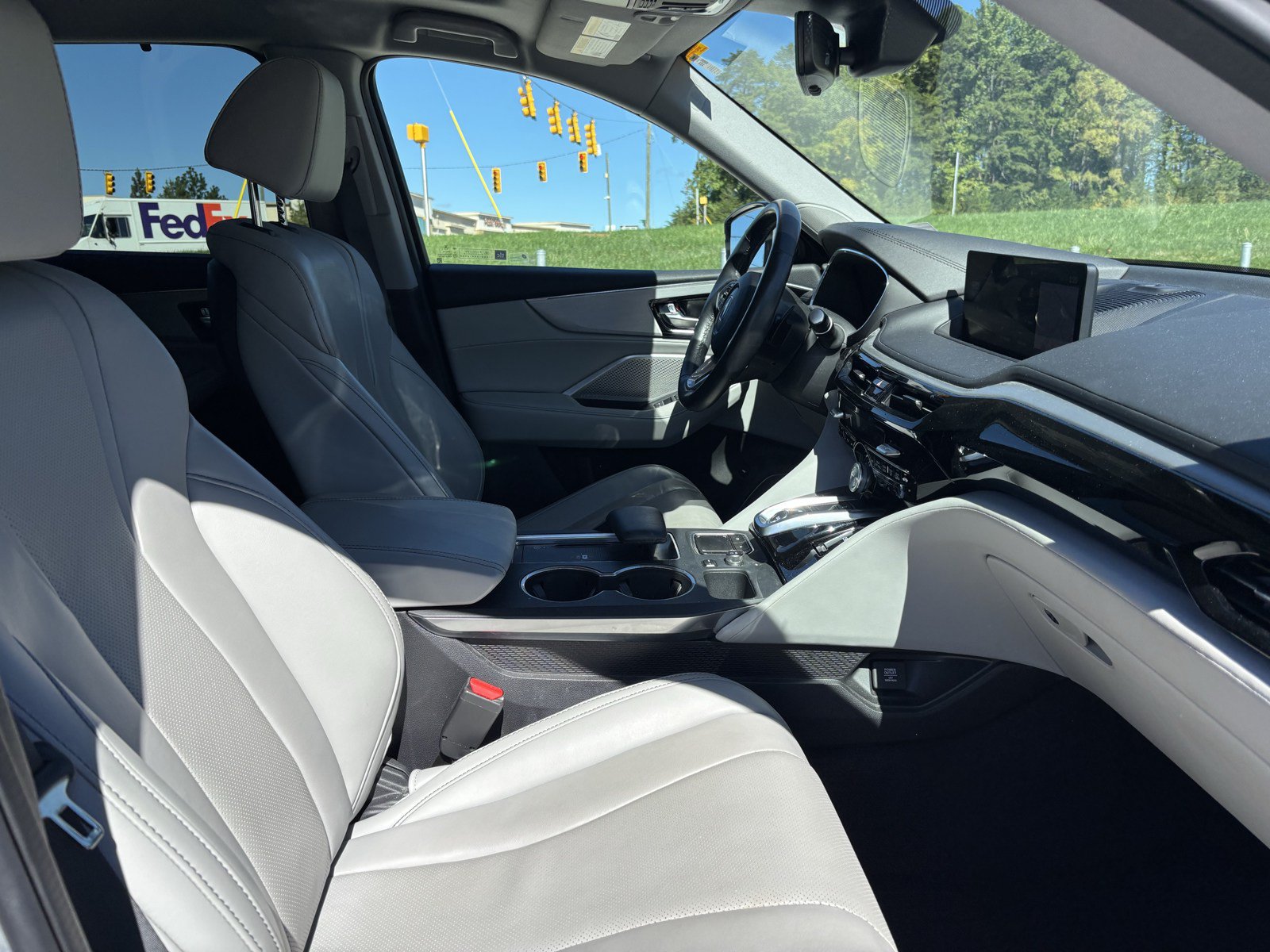 Used 2024 Acura MDX w/ Technology Package FWD image 35