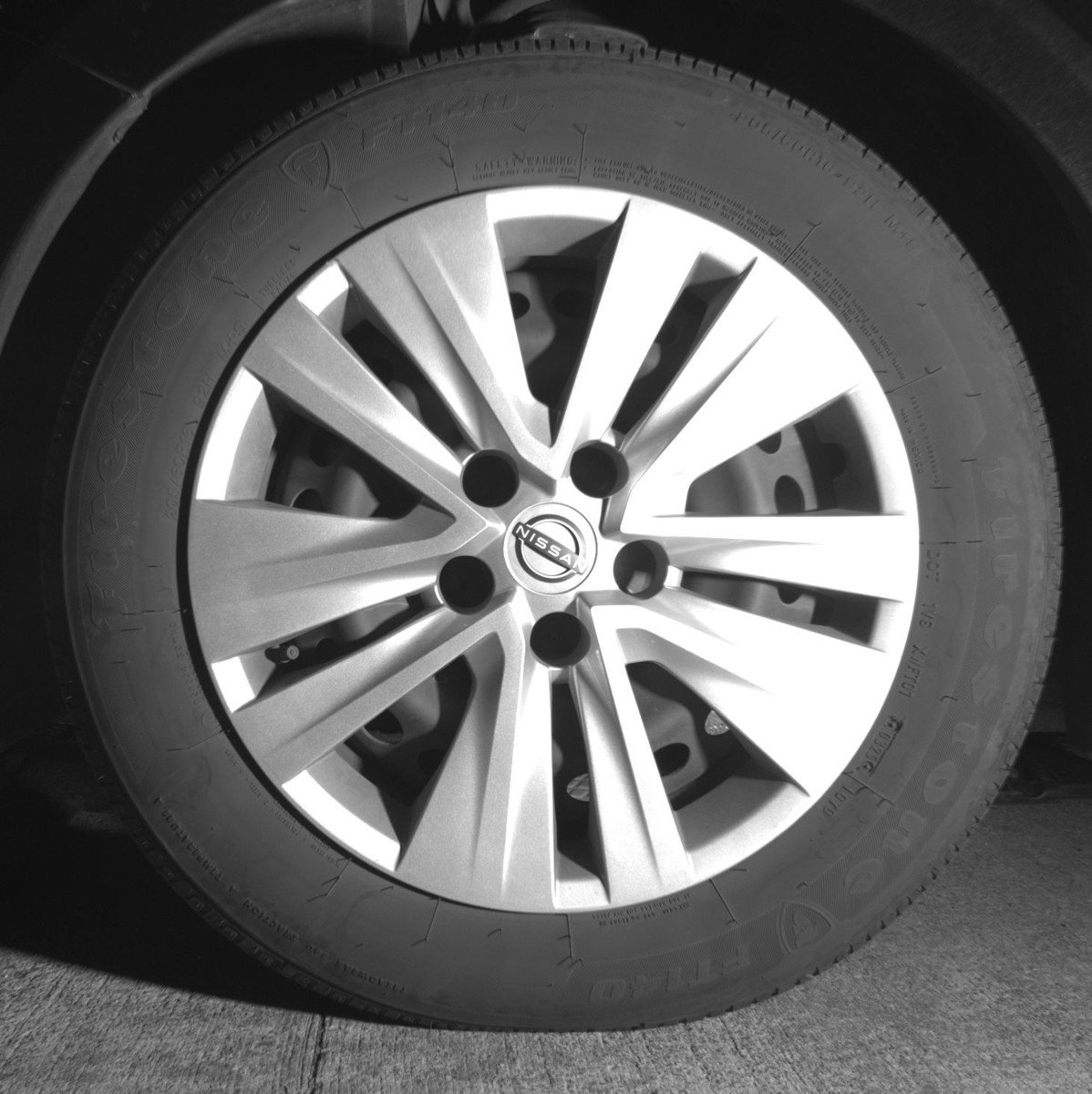 Used 2025 Nissan Sentra S FWD image 12