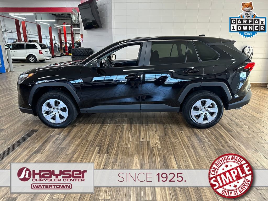 Used 2023 Toyota RAV4 LE AWD/4WD image 2