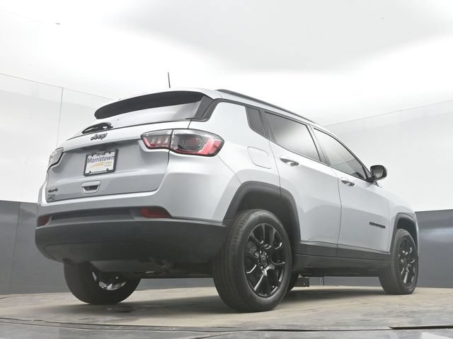Used 2025 Jeep Compass Latitude w/ Altitude Special Edition AWD/4WD image 42