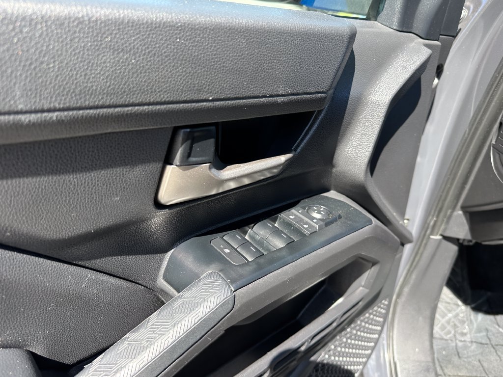 Used 2025 Toyota Tacoma TRD Off-Road AWD/4WD image 24