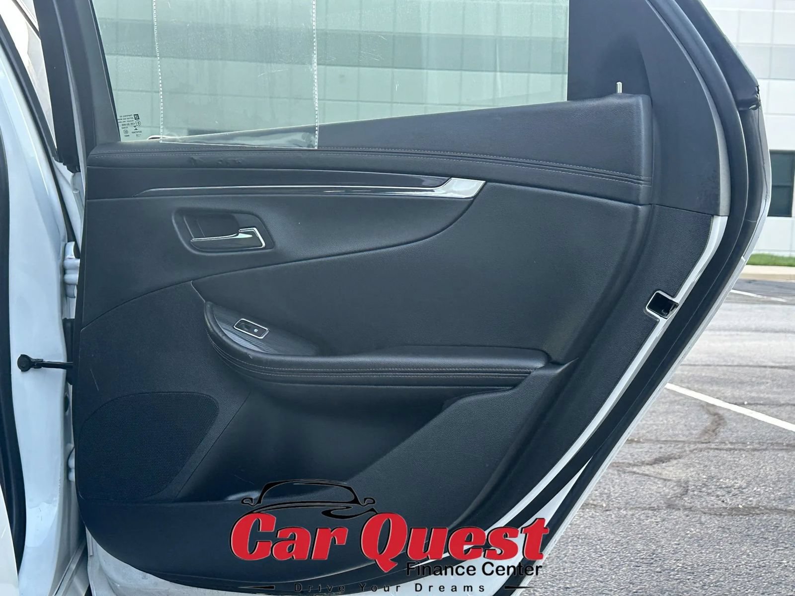 Used 2017 Chevrolet Impala Premier w/ Enhanced Convenience Package FWD image 16