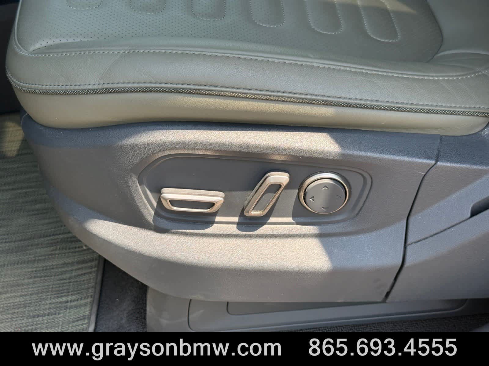 Used 2023 Rivian R1T Adventure AWD/4WD image 13