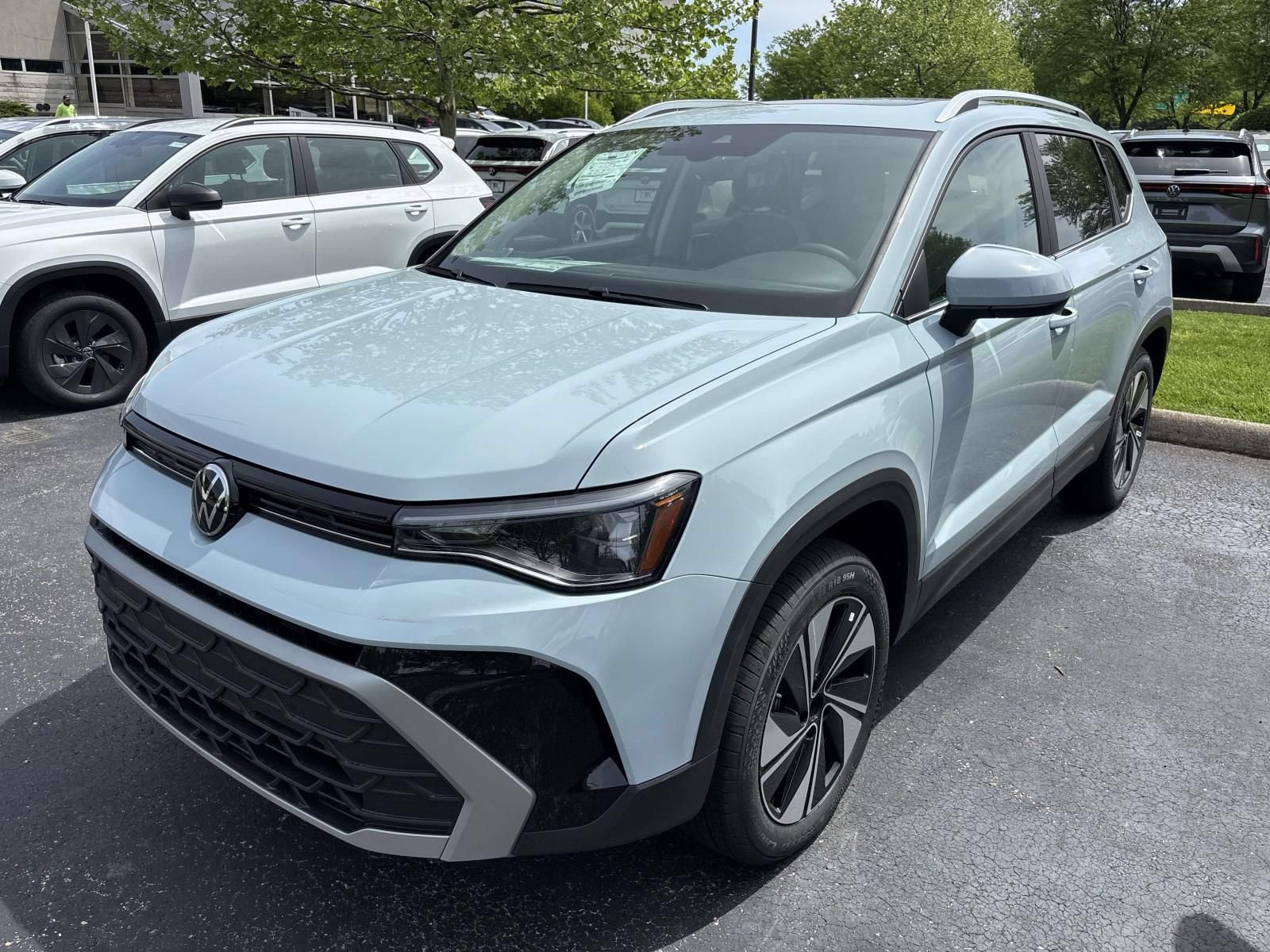 New 2026 Volkswagen Taos SE