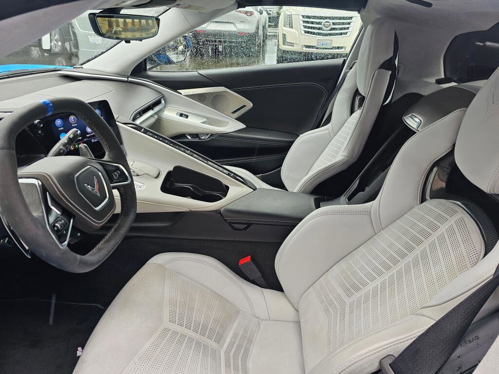 Used 2021 Chevrolet Corvette Stingray Premium Cpe w/ Z51 Performance Package RWD image 20