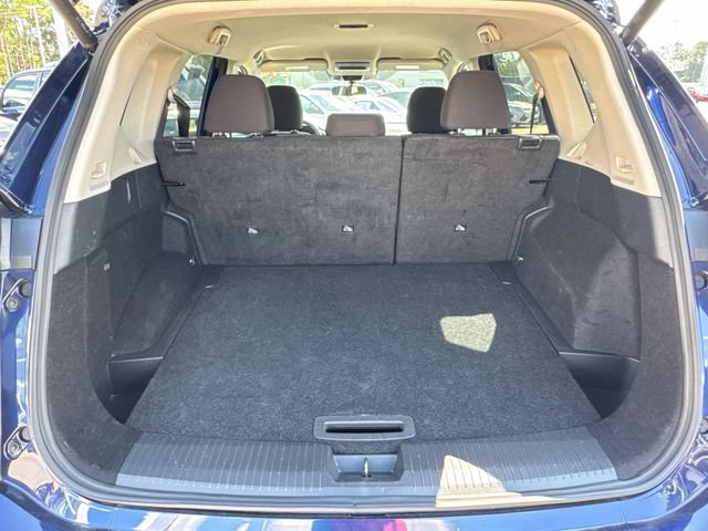 Used 2025 Nissan Rogue SV FWD image 13