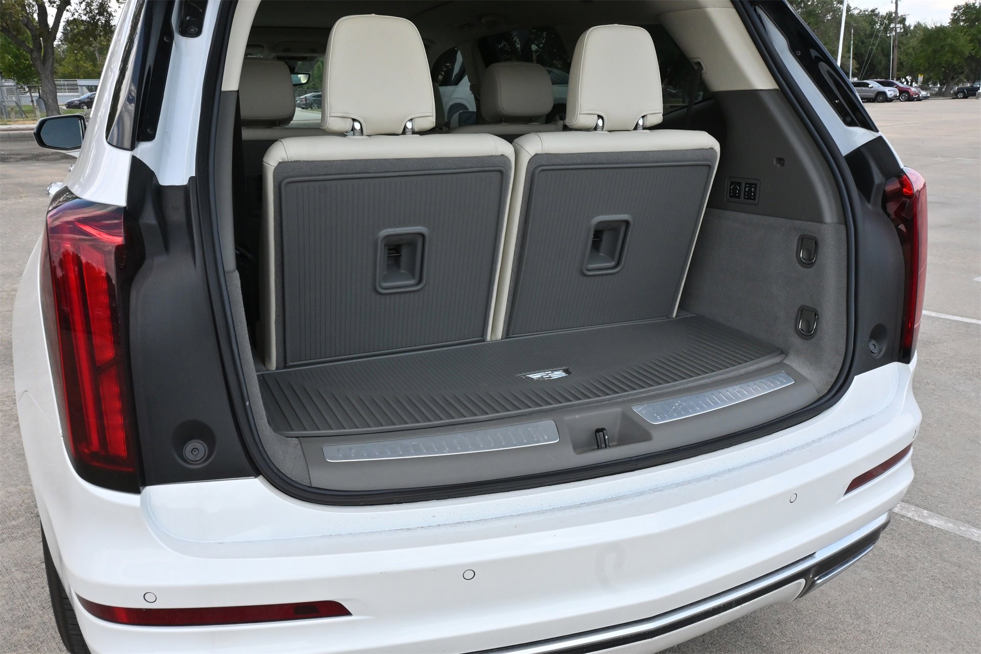 New 2025 Cadillac XT6 Premium Luxury w/ Technology Package image 24