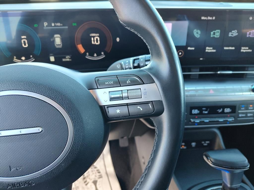 Used 2024 Hyundai Kona SEL image 17