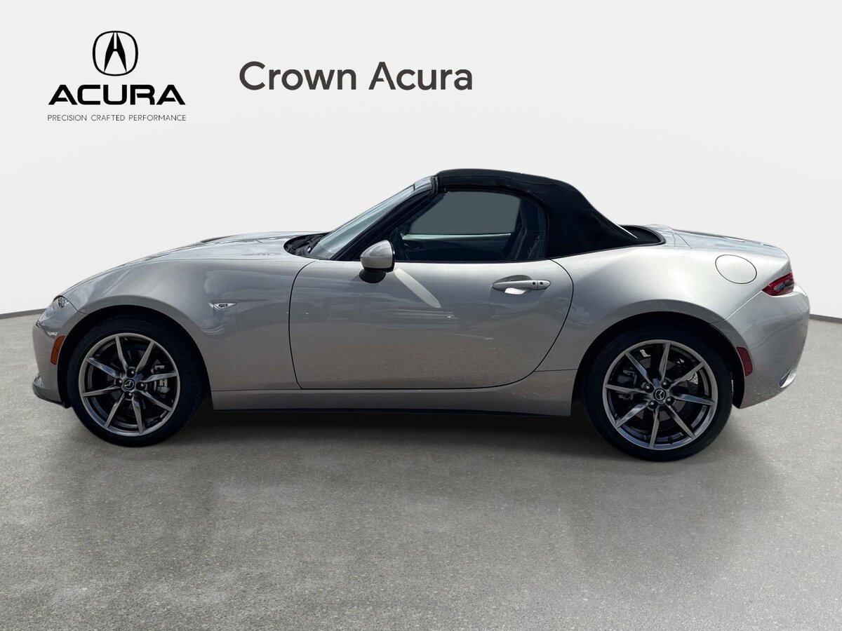Used 2023 MAZDA MX-5 Miata Grand Touring RWD image 12