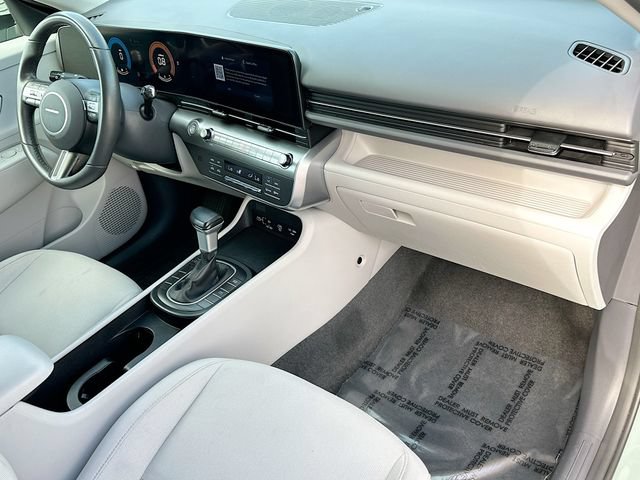 Used 2025 Hyundai Kona SEL FWD image 27