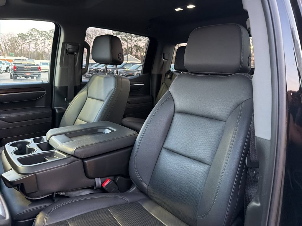 Used 2025 GMC Sierra 1500 SLT AWD/4WD image 21