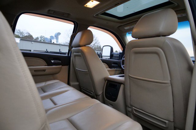 Used 2011 GMC Sierra 3500 Denali image 34