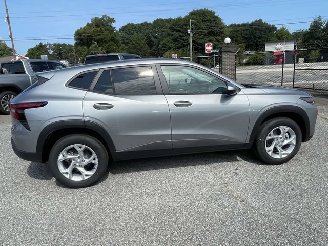New 2026 Chevrolet Trax LS w/ LS Convenience Package FWD video 2