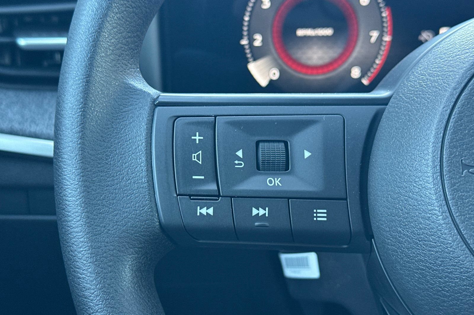 New 2026 Nissan Kicks SV w/ SV Premium Package FWD image 28