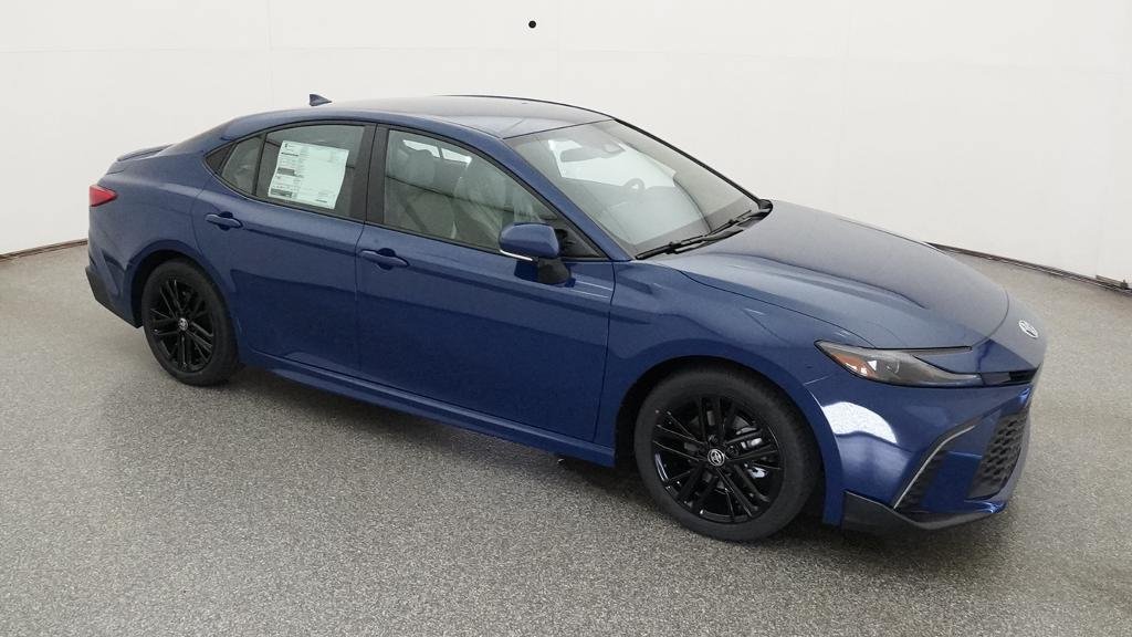 New 2026 Toyota Camry Hybrid FWD image 12