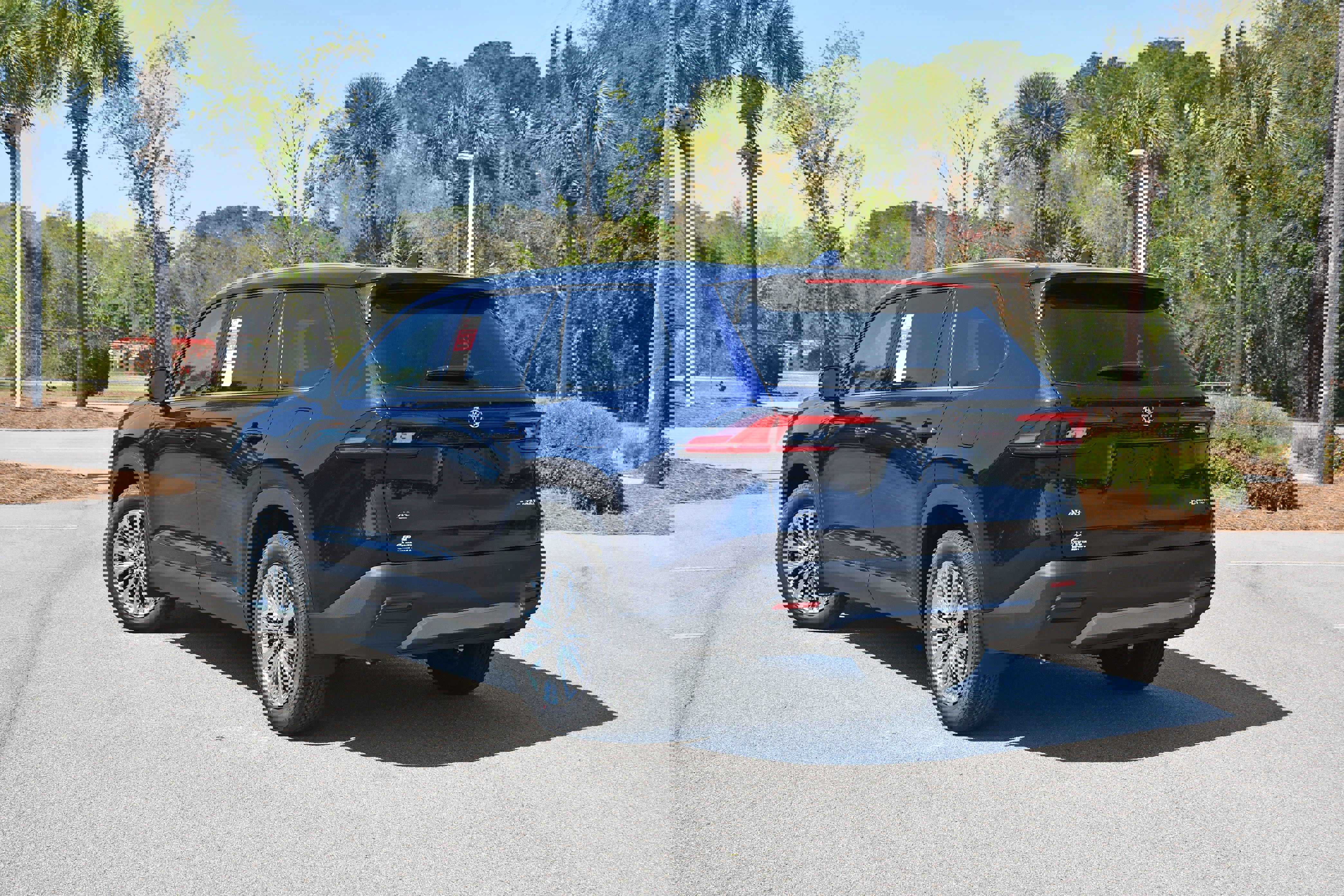 New 2026 Toyota Grand Highlander Platinum image 2