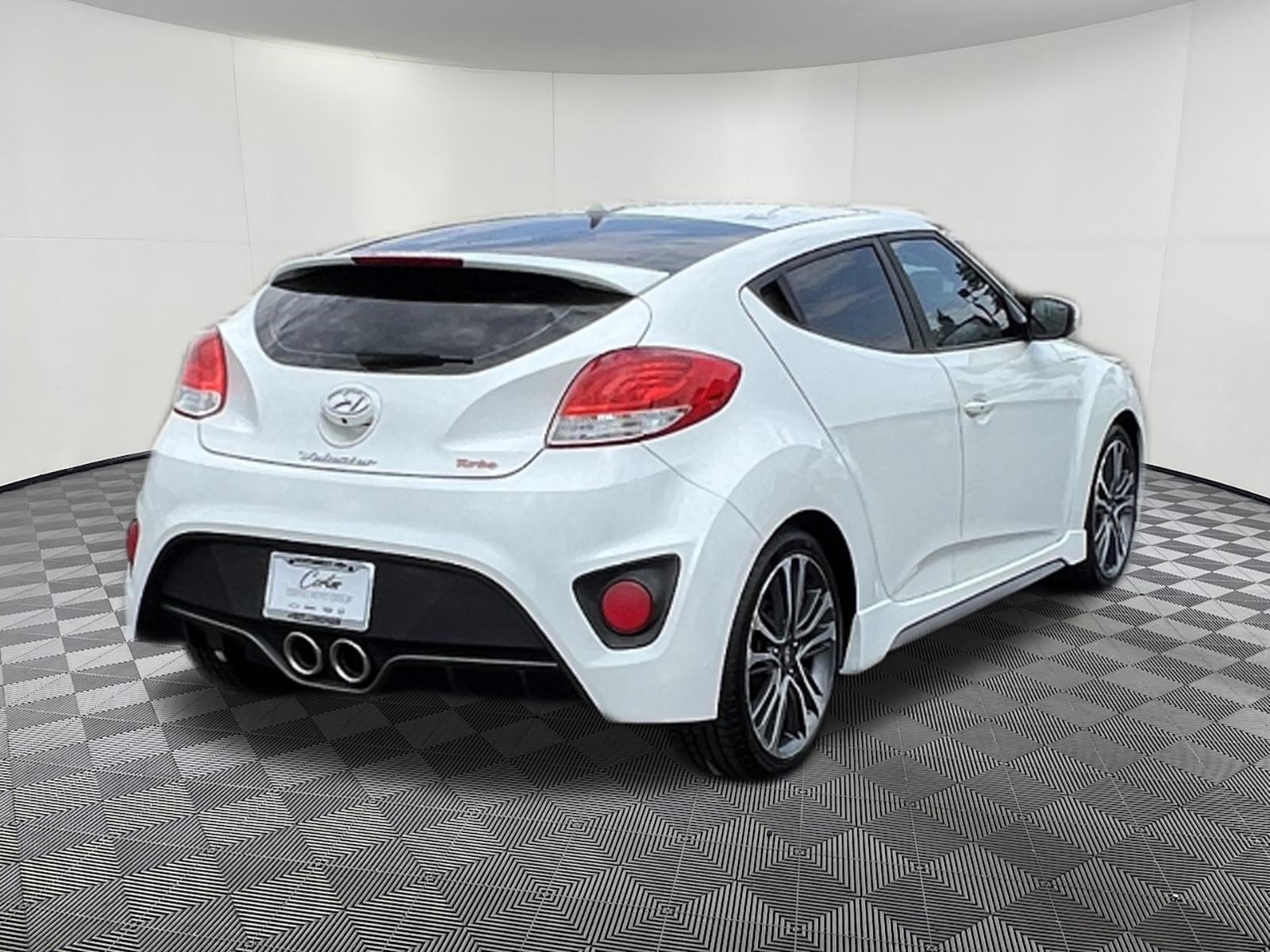 Used 2016 Hyundai Veloster Turbo FWD image 6