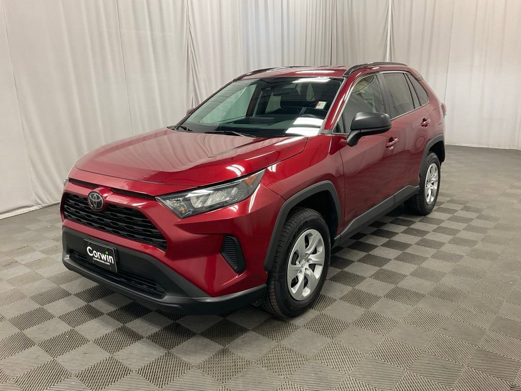 Used 2021 Toyota RAV4 LE image 9