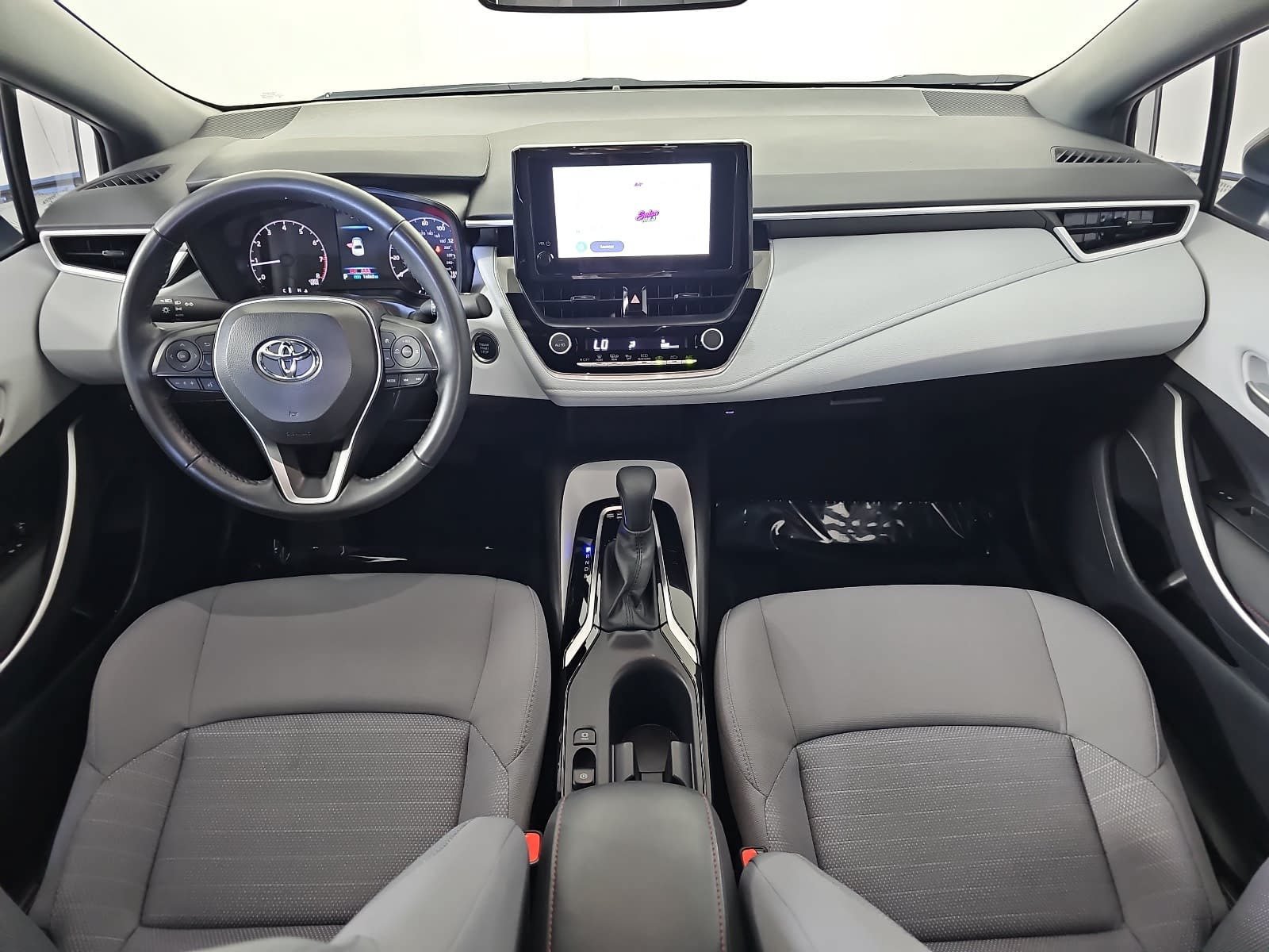 Used 2024 Toyota Corolla SE FWD image 11