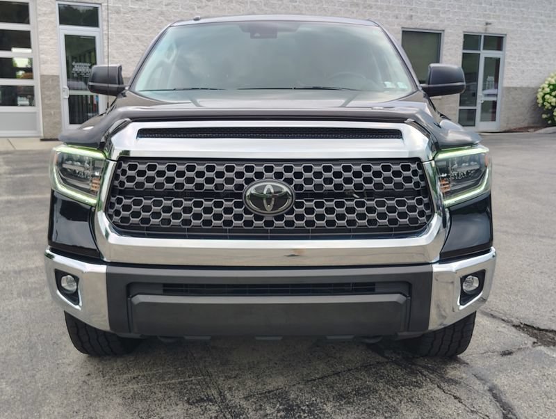 Used 2018 Toyota Tundra SR5 AWD/4WD image 3