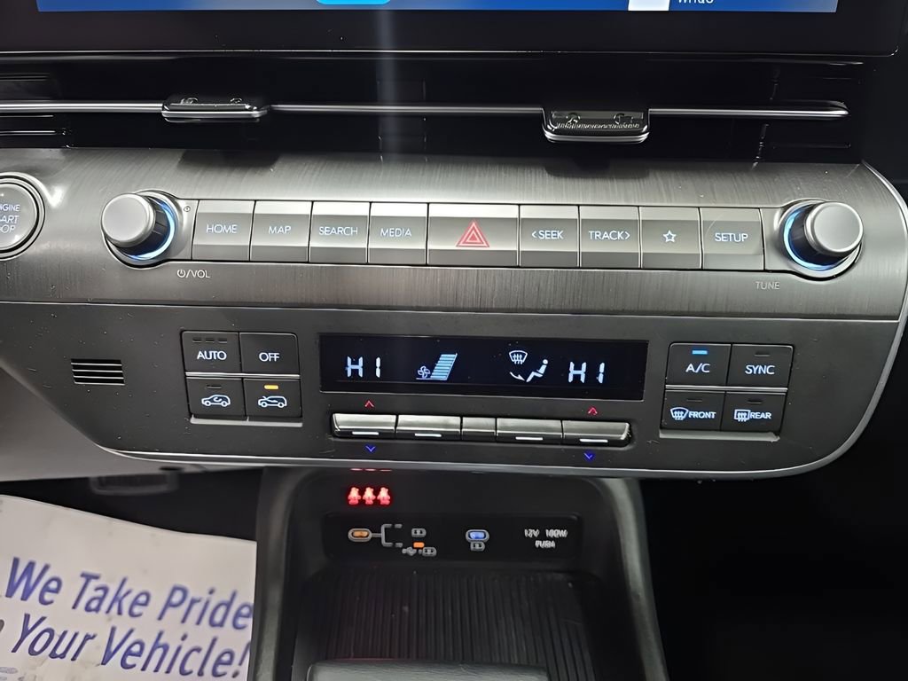 Certified 2024 Hyundai Kona SEL image 22