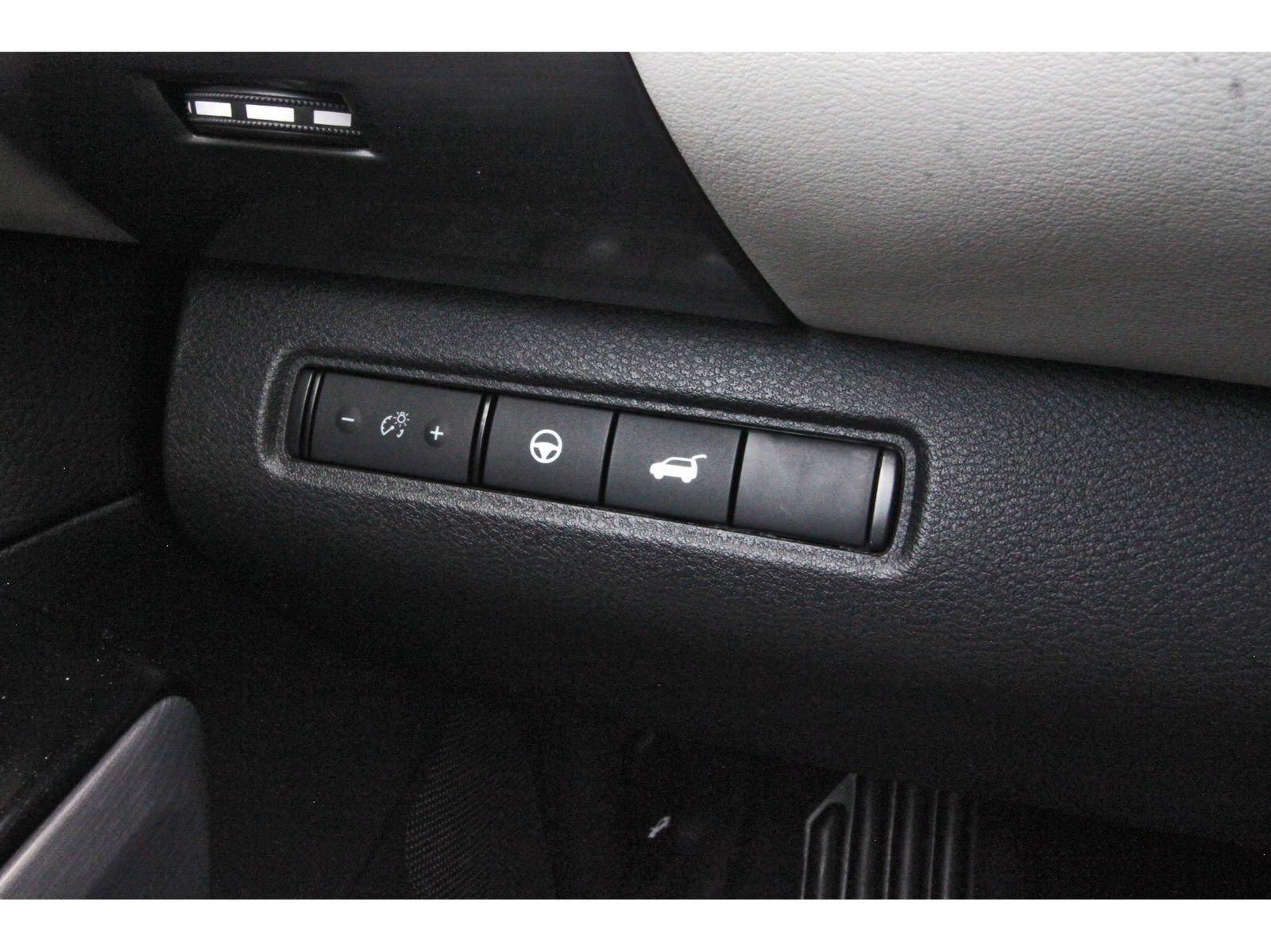 Certified 2026 Nissan Pathfinder SL AWD/4WD image 26
