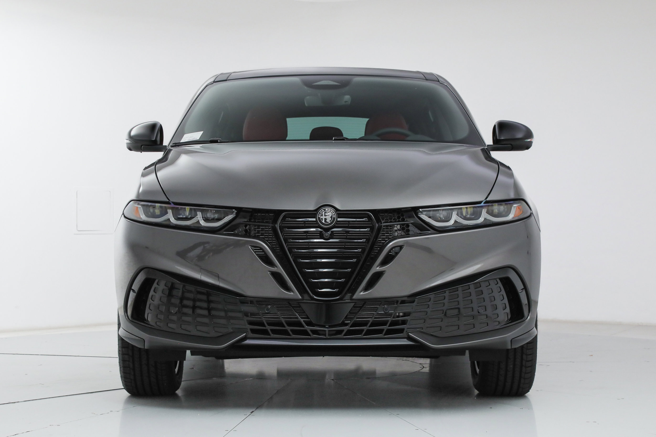 New 2026 Alfa Romeo Tonale Sprint w/ Red Premium Package image 6