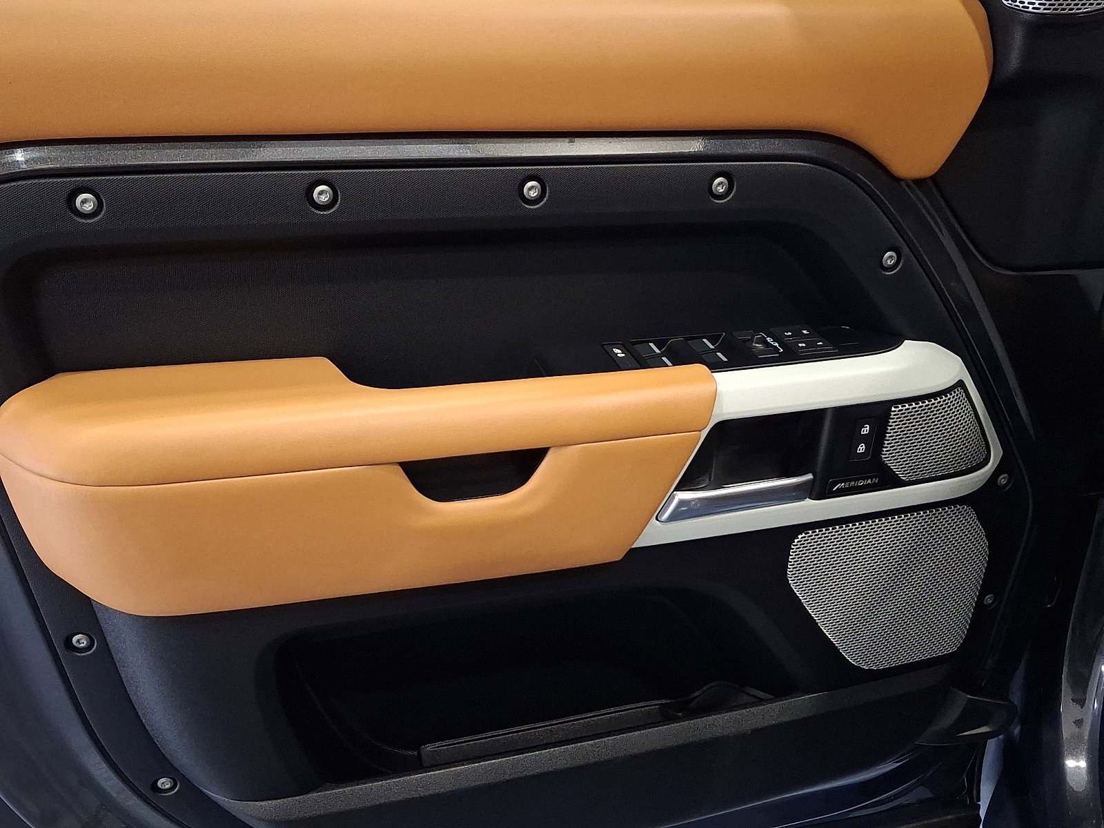 Certified 2023 Land Rover Defender 130 First Edition image 11