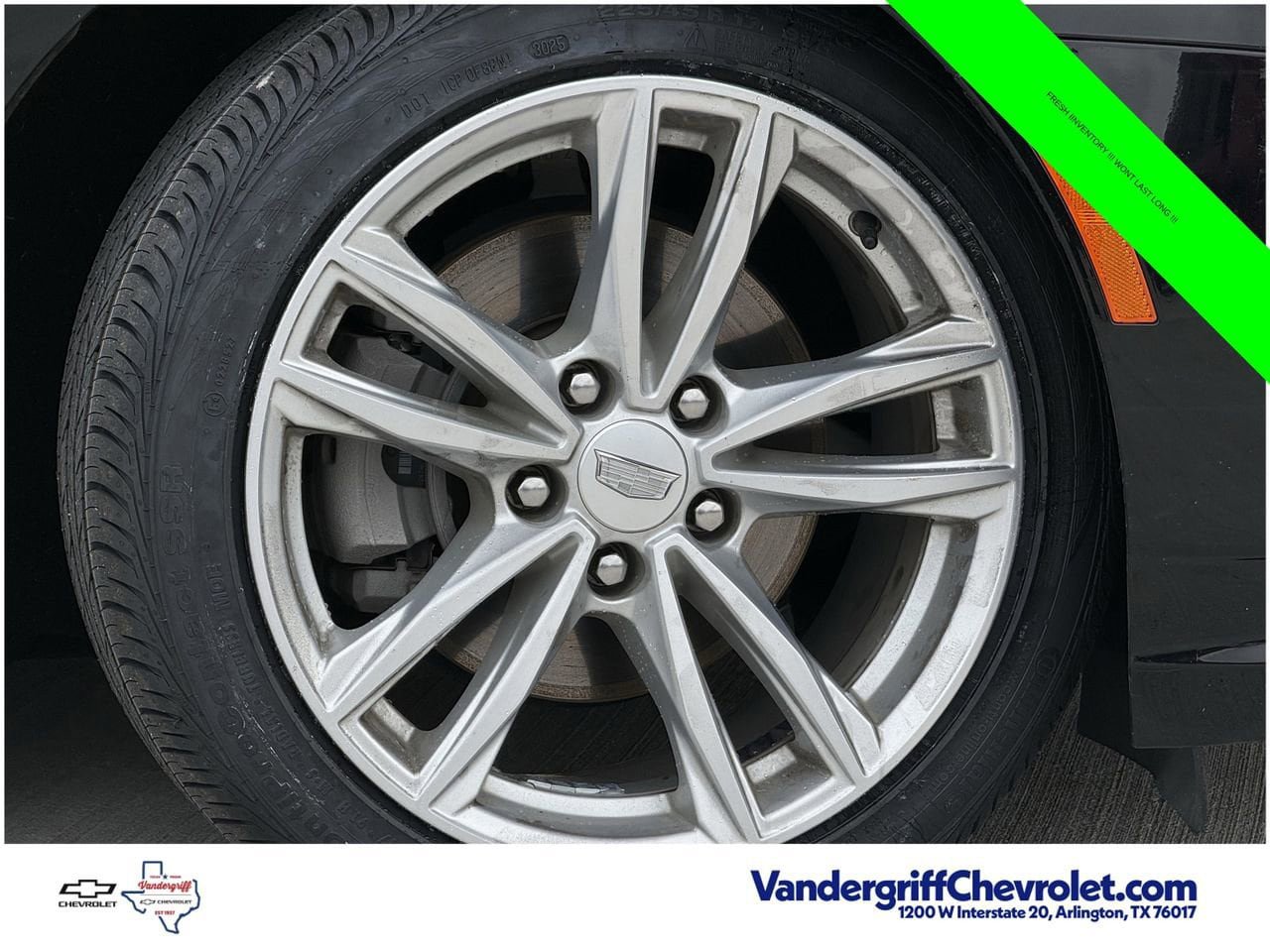 Used 2023 Cadillac CT4 Luxury w/ Sun And Sound Package RWD image 8