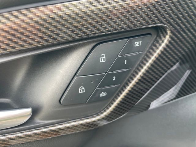 Used 2025 Chevrolet Traverse High Country image 13