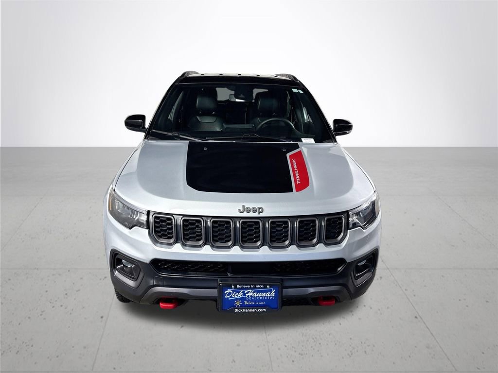 Used 2024 Jeep Compass Trailhawk AWD/4WD image 3