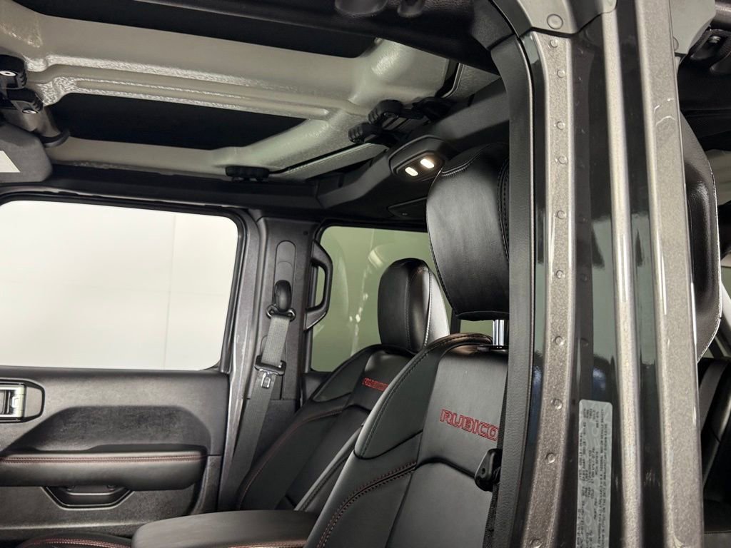 Certified 2025 Jeep Wrangler Unlimited Rubicon image 23