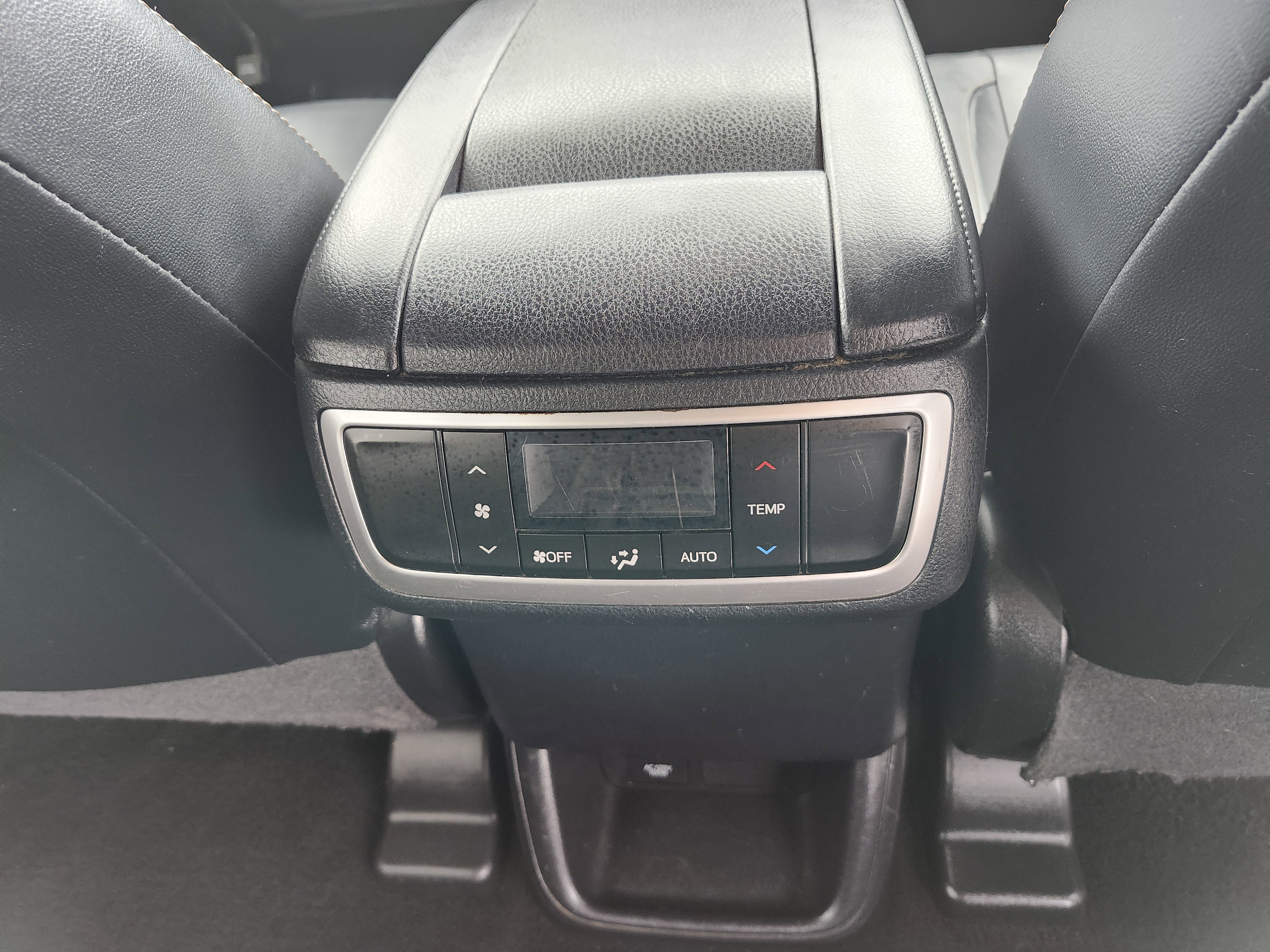 Used 2017 Toyota Highlander XLE image 23