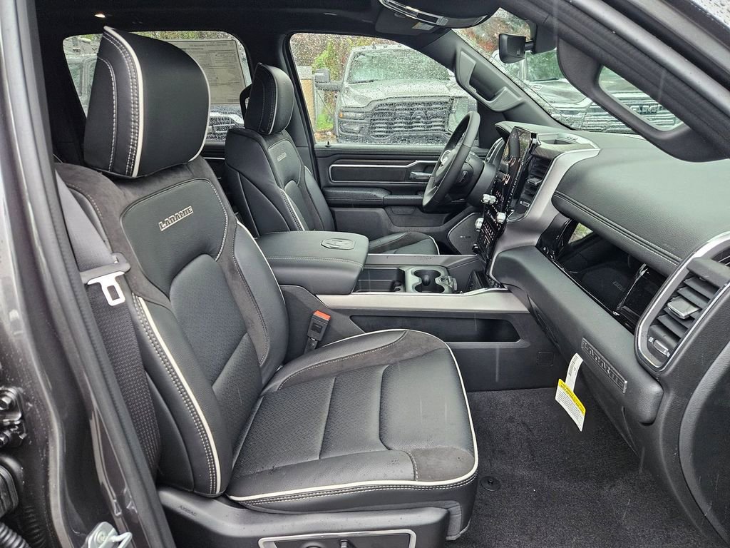 New 2026 RAM 1500 Laramie AWD/4WD image 16
